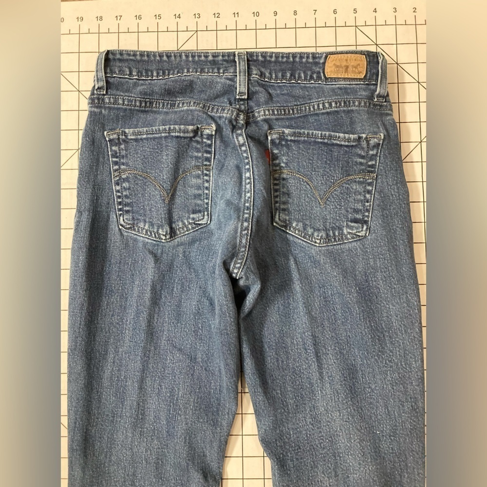 Levi’s Women’s Size 6 S/C‎ Mid Rise Skinny Jeans